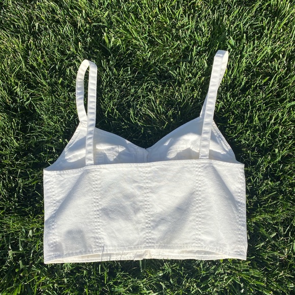 White Clip Up Top - Picture 3 of 3